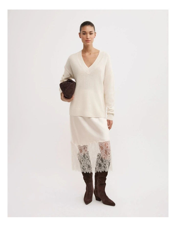Cashmere V-neck Knit Jumper in Cream image 2