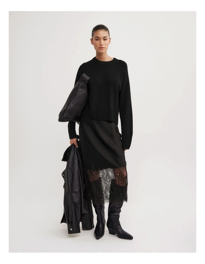 Crew Neck Knit Jumper in Black image 4