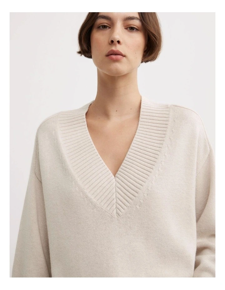 V-neck Knit Jumper in Oat Marle image 3