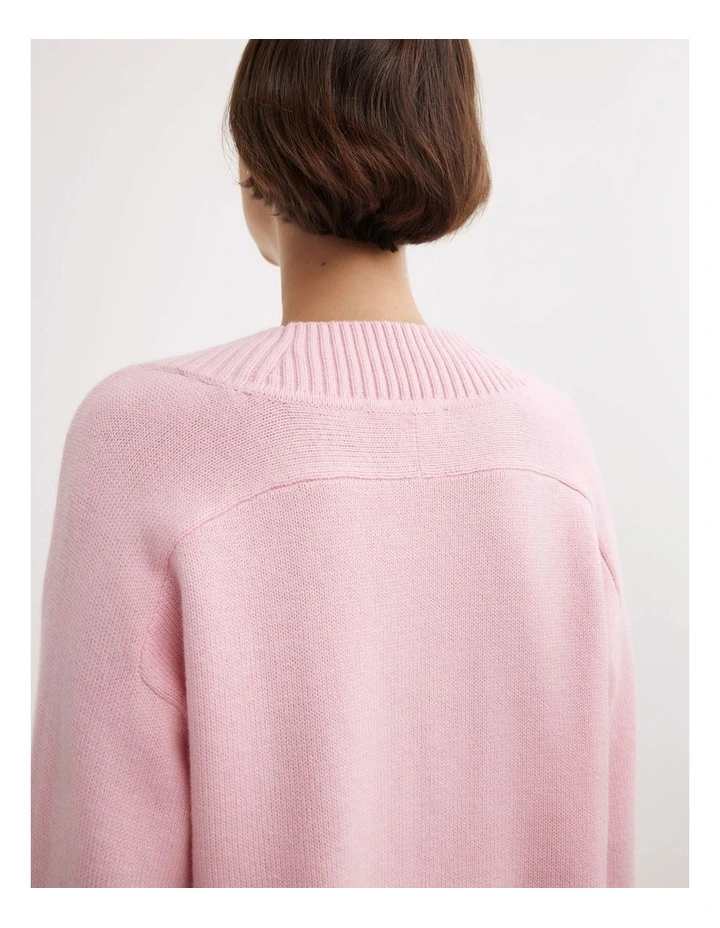 V-neck Knit Jumper in Primrose image 5