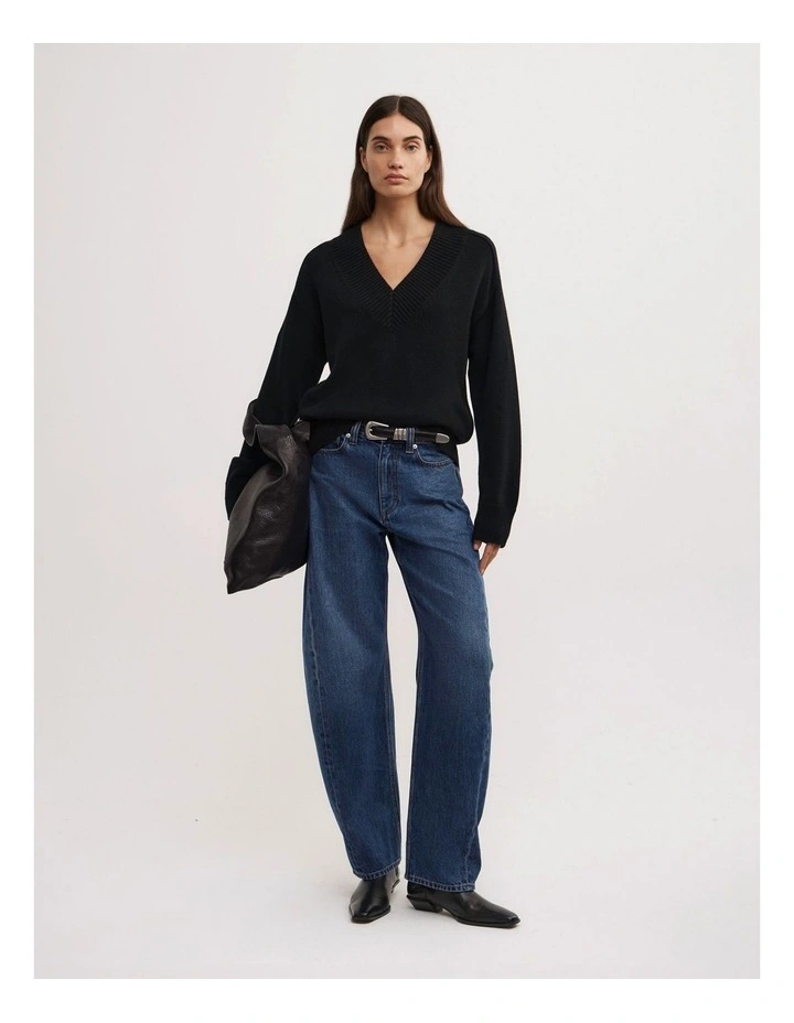 V-neck Knit in Black image 2