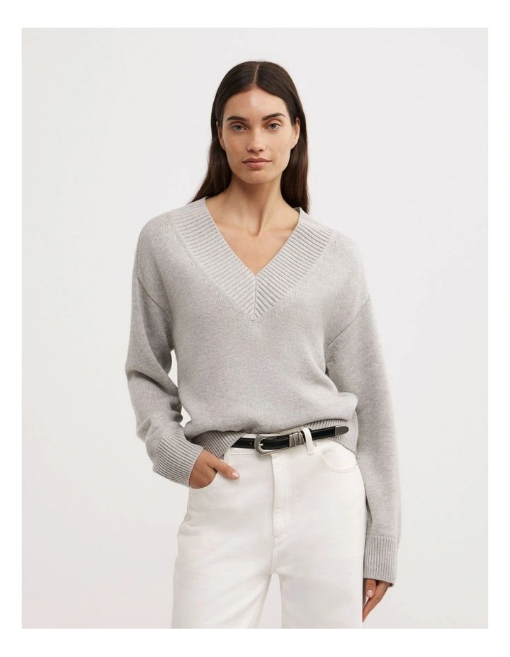 V-neck Knit in Light Grey Marle image 1