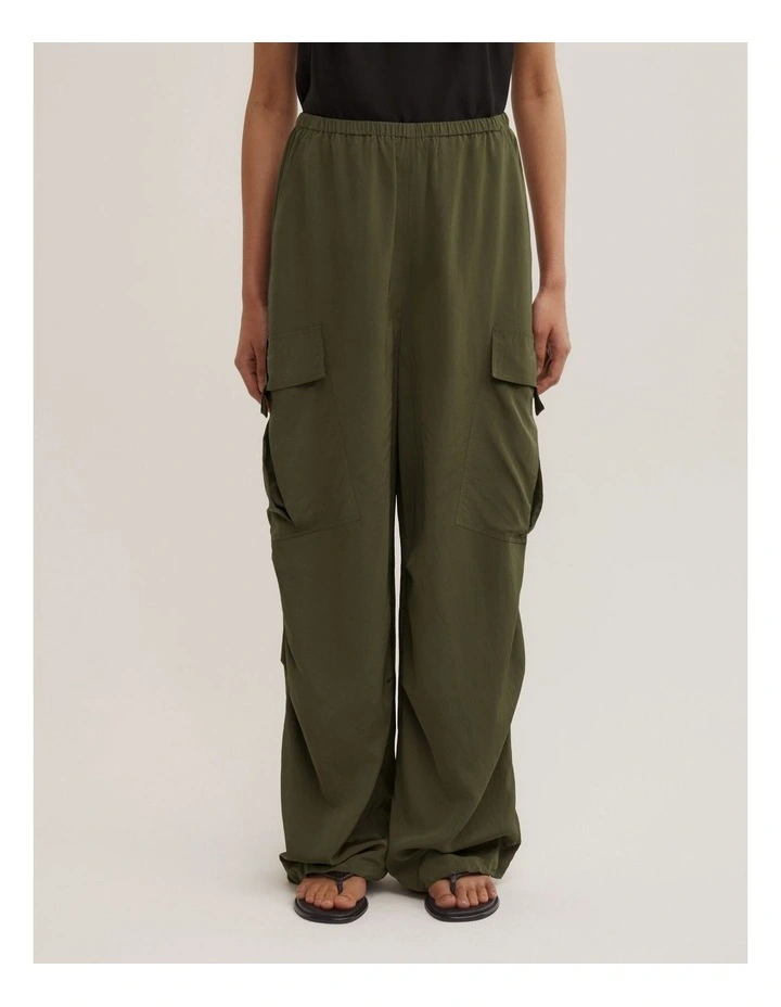 Cargo Pant in Khaki image 5