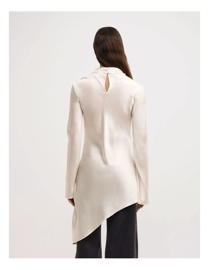 Long Sleeve Asymmetric Tunic Top in Vanilla image 4