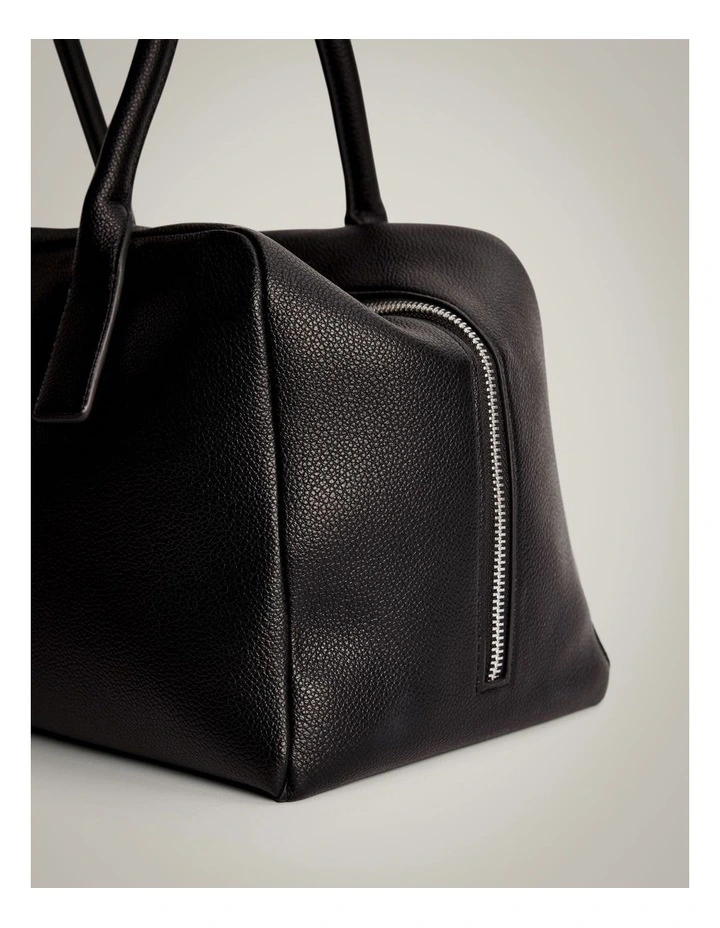 Hazel Bag in Black image 3