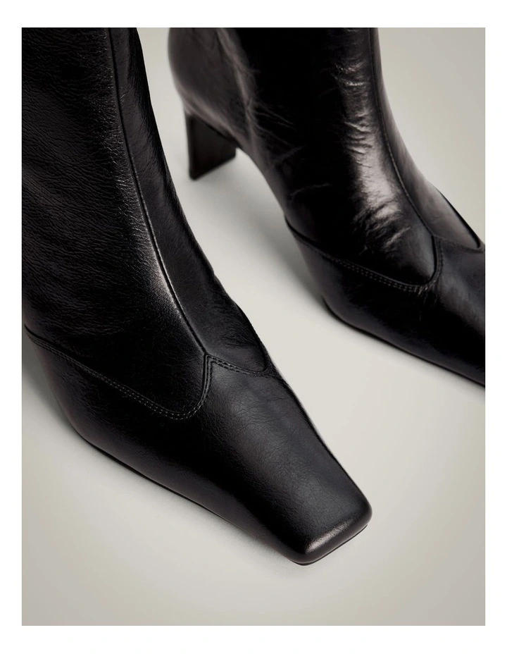 Rosie Boots in Black image 4