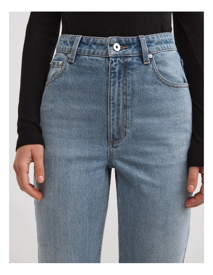 Slim Leg Jeans in Sky Blue Wash image 4