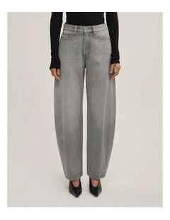 Barrel Leg Jeans in Washed Grey