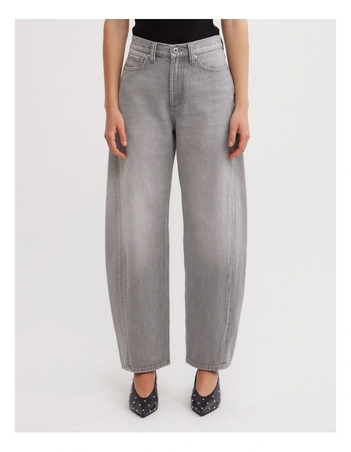 Barrel Leg Jeans in Washed Grey image 2