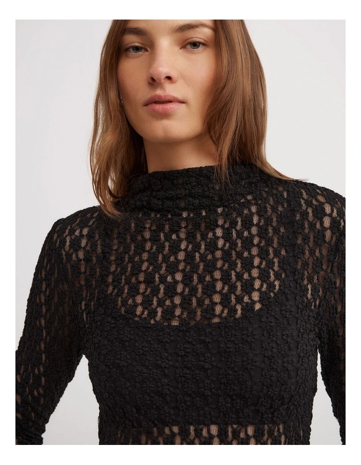 Textured Long Sleeve Top in Black image 3