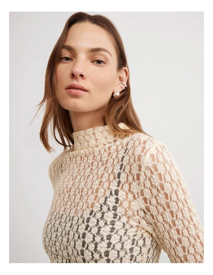 Textured Long Sleeve Top in Vanilla image 3