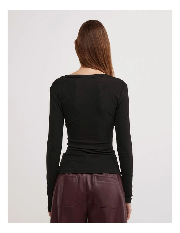 Scoop Neck Long Sleeve Top in Black image 5