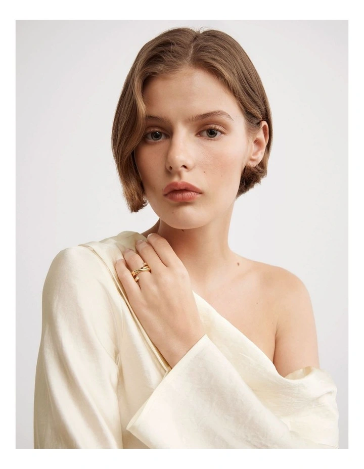 Rumi Ring in Gold image 2
