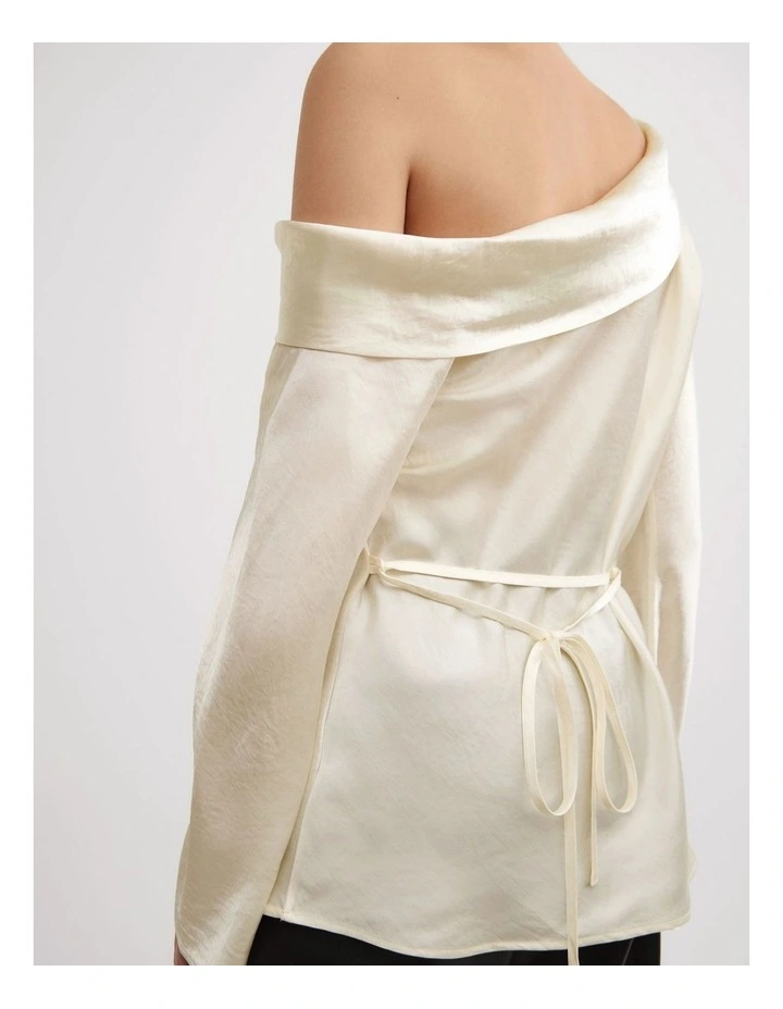 Asymmetric Shoulder Top in Chalk image 4