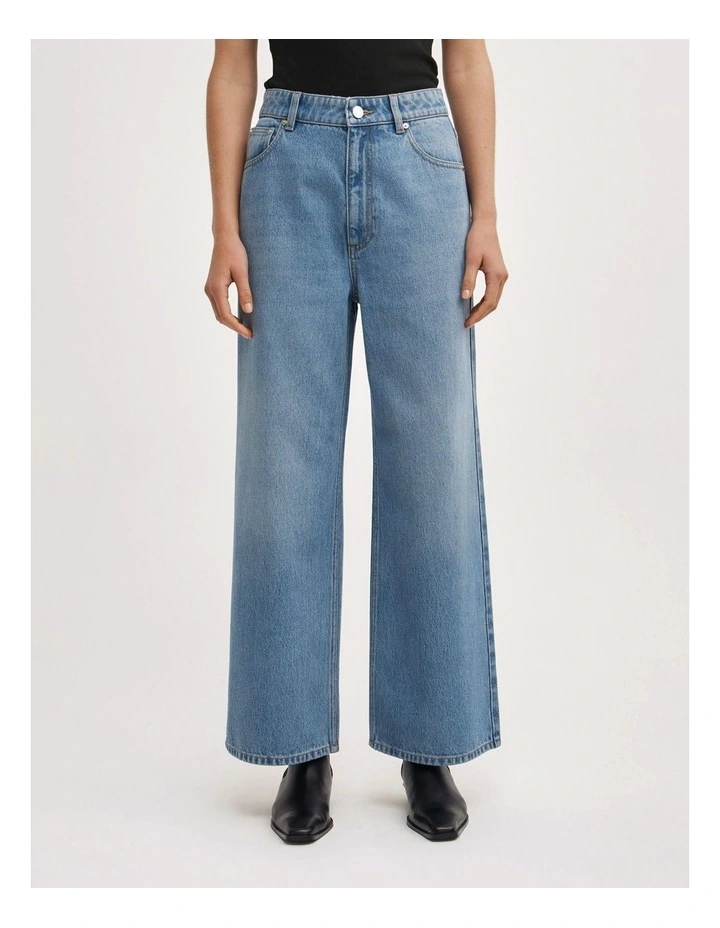 Wide Leg Crop Jeans in Vintage Sky Wash image 2
