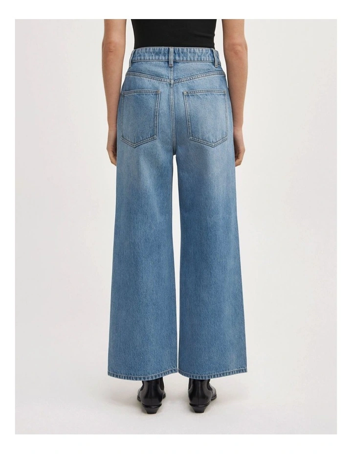 Wide Leg Crop Jeans in Vintage Sky Wash image 5