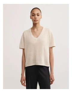 Linen V-neck Knit T-shirt in Sand