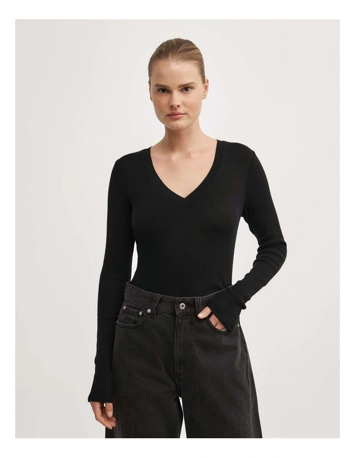 Fine V-neck Long-sleeve Top in Black image 1