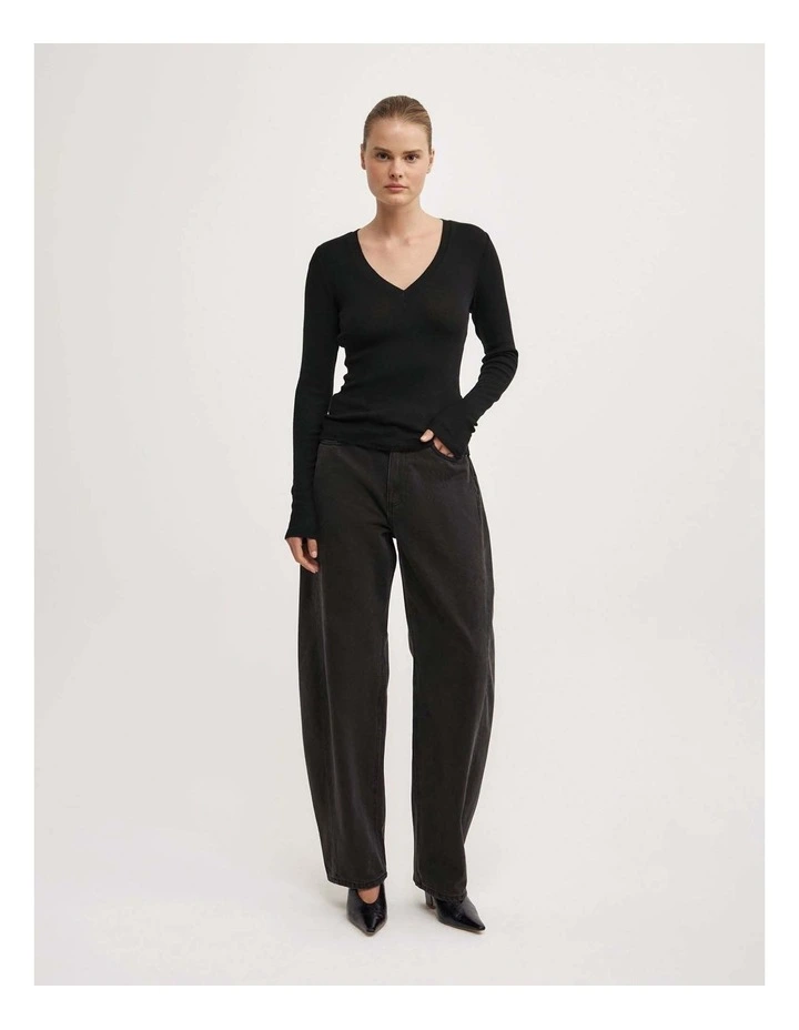 Fine V-neck Long-sleeve Top in Black image 2