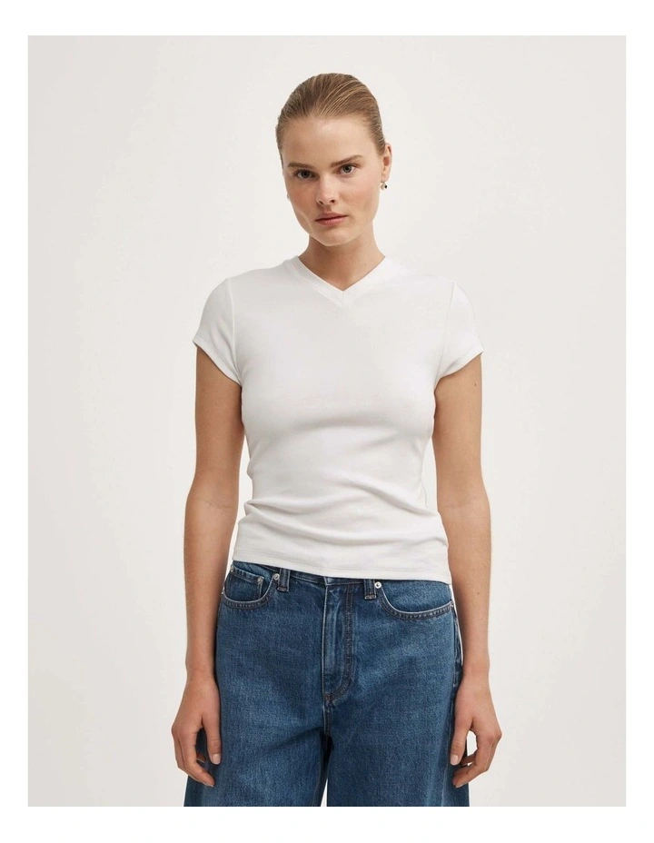 High V-neck T-shirt in Fresh White image 1