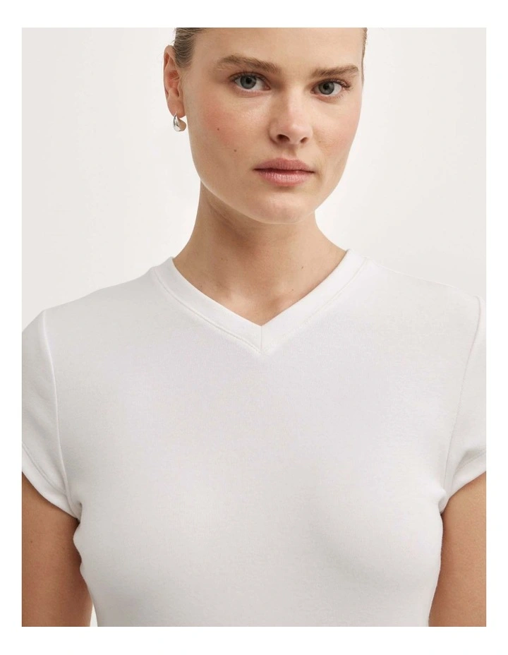 High V-neck T-shirt in Fresh White image 3