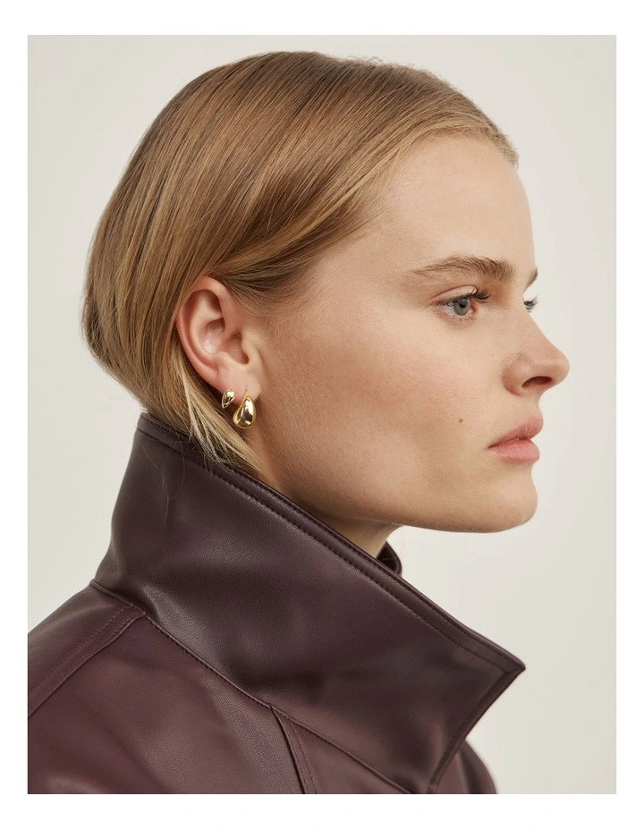 Elsa Earrings Set in Gold image 2