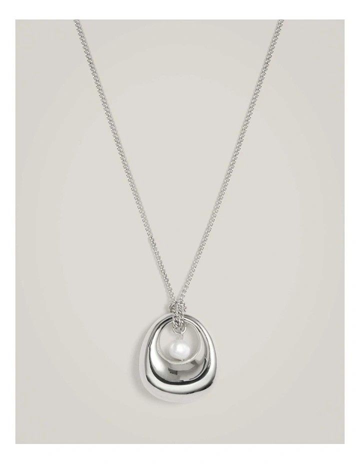 Tate Necklace in Silver image 3