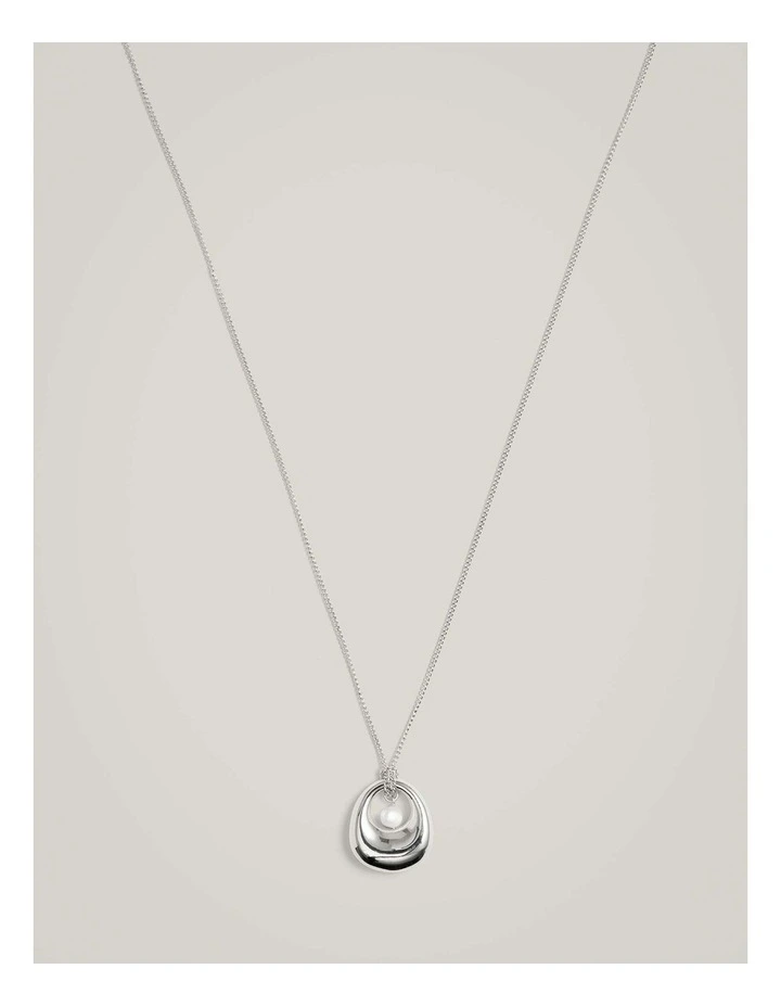 Tate Necklace in Silver image 5
