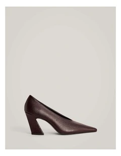 Avery Textured Heels in Fig