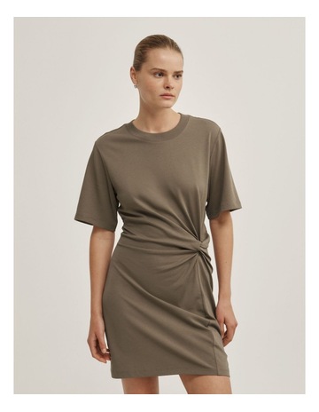 Khaki colour