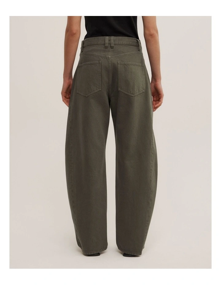 Barrel Leg Jeans in Khaki image 5