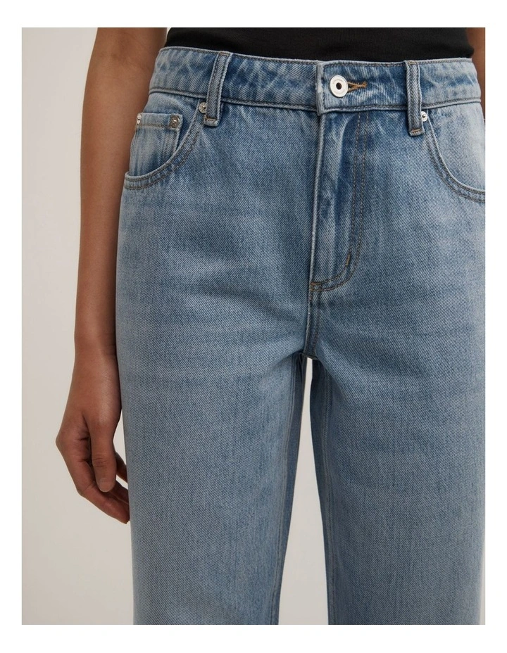 Mid Rise Cropped Jeans in Vibrant Indigo Wash image 3