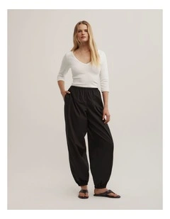 Relaxed Balloon Pant in Black