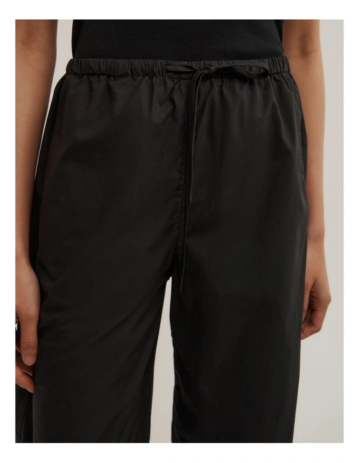 Pull On Barrel Pant in Black image 3