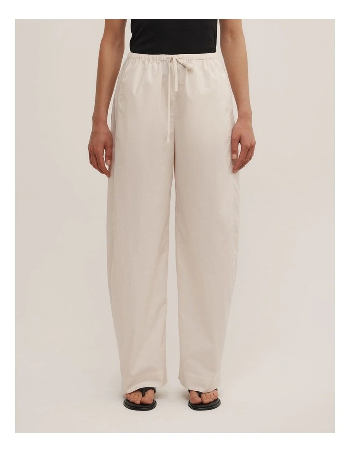Pull On Barrel Pant in Chalk image 2
