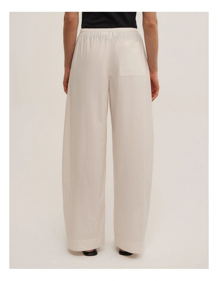 Pull On Barrel Pant in Chalk image 4