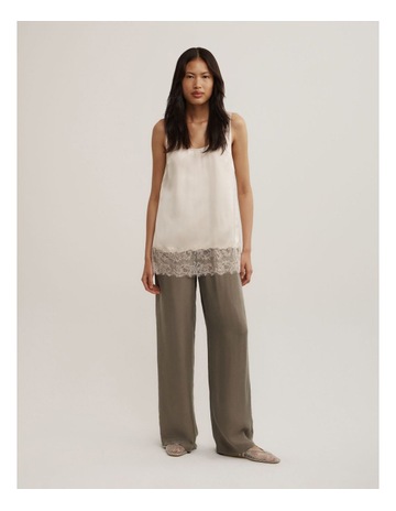 Khaki colour