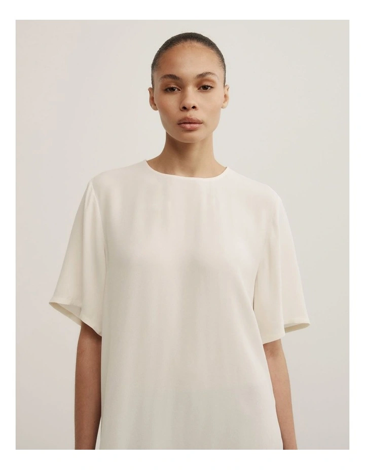 Asymmetric Longline T-shirt in Chalk image 2