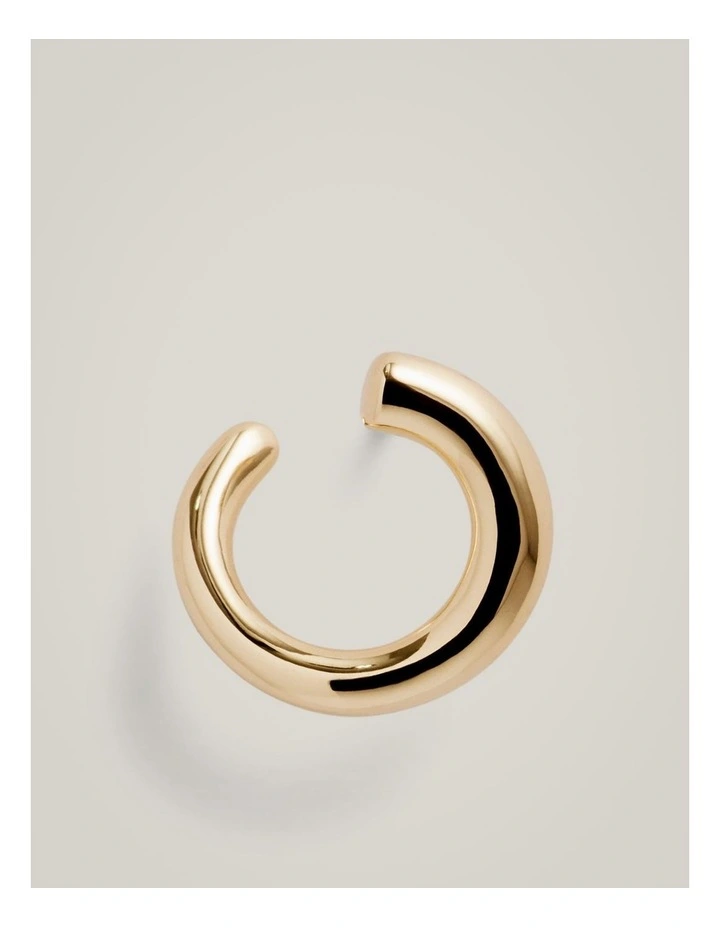 Lena Hoop Earrings in Gold image 3