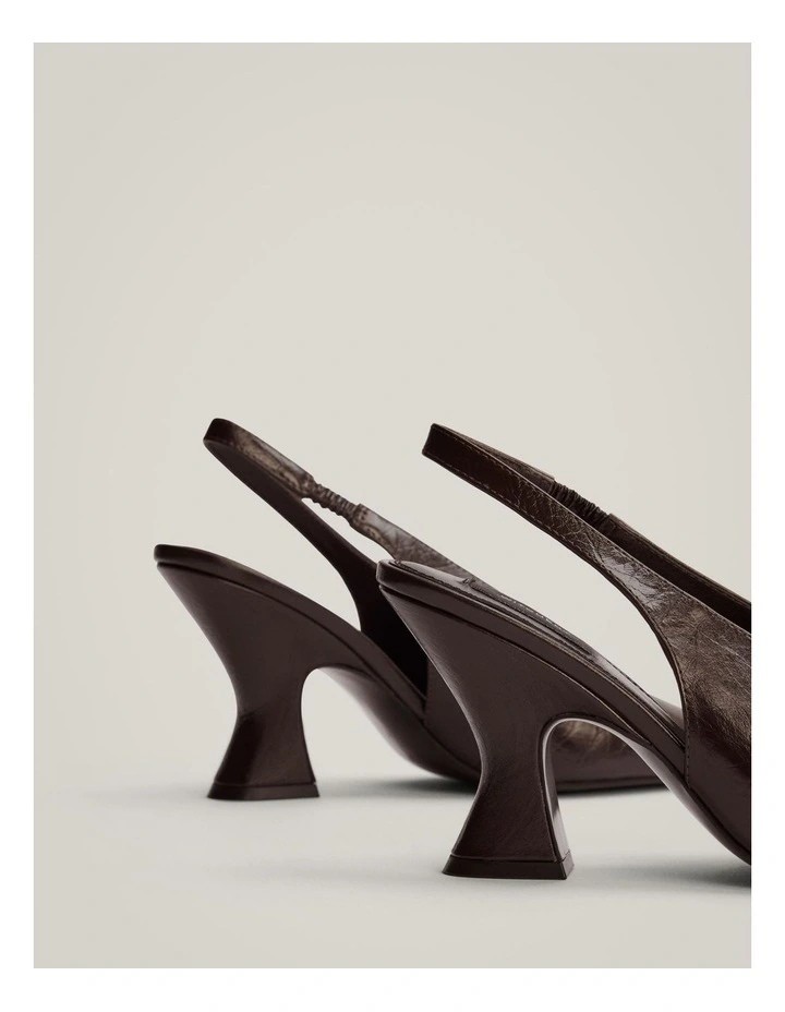 Joanna Heel in Espresso image 5