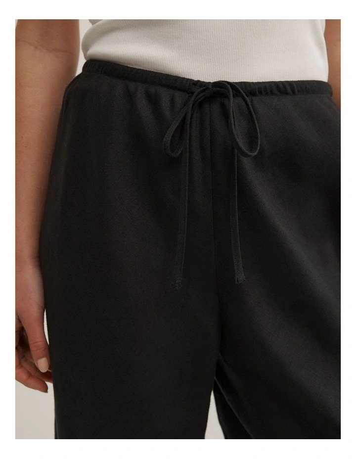 Bias Linen Pant in Black image 4