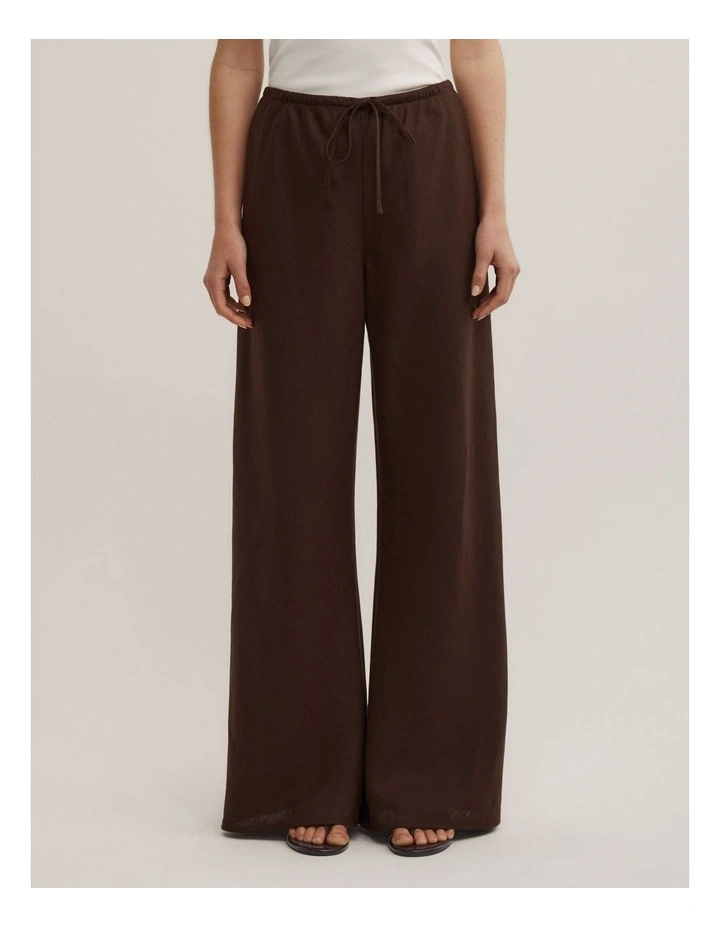 Bias Linen Pant in Espresso image 2