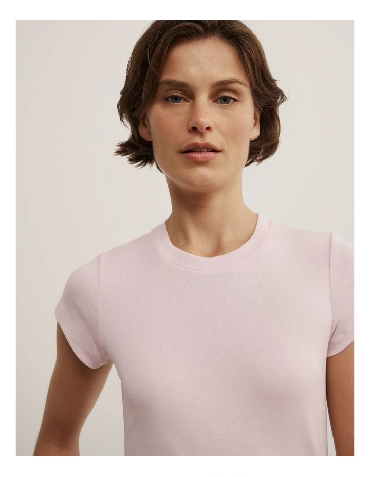 Short Sleeve Fitted T-shirt in Soft Pink image 3