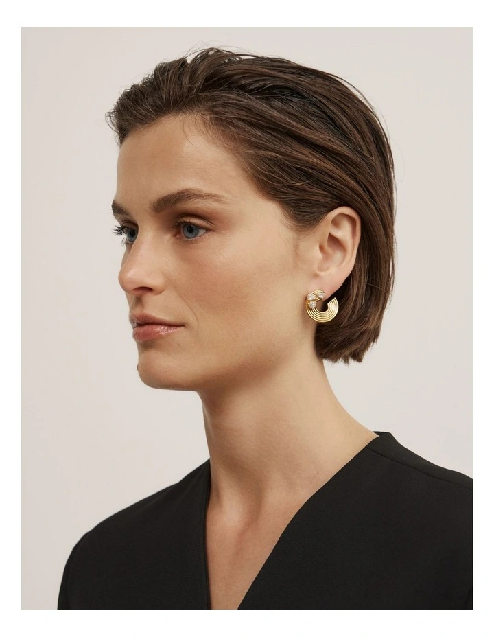 Zinnia Hoop Earrings in Satin Gold image 2