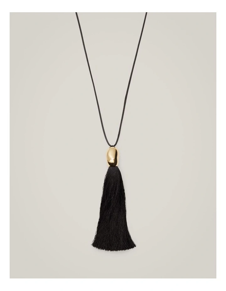 Poppy Pendant in Black image 4
