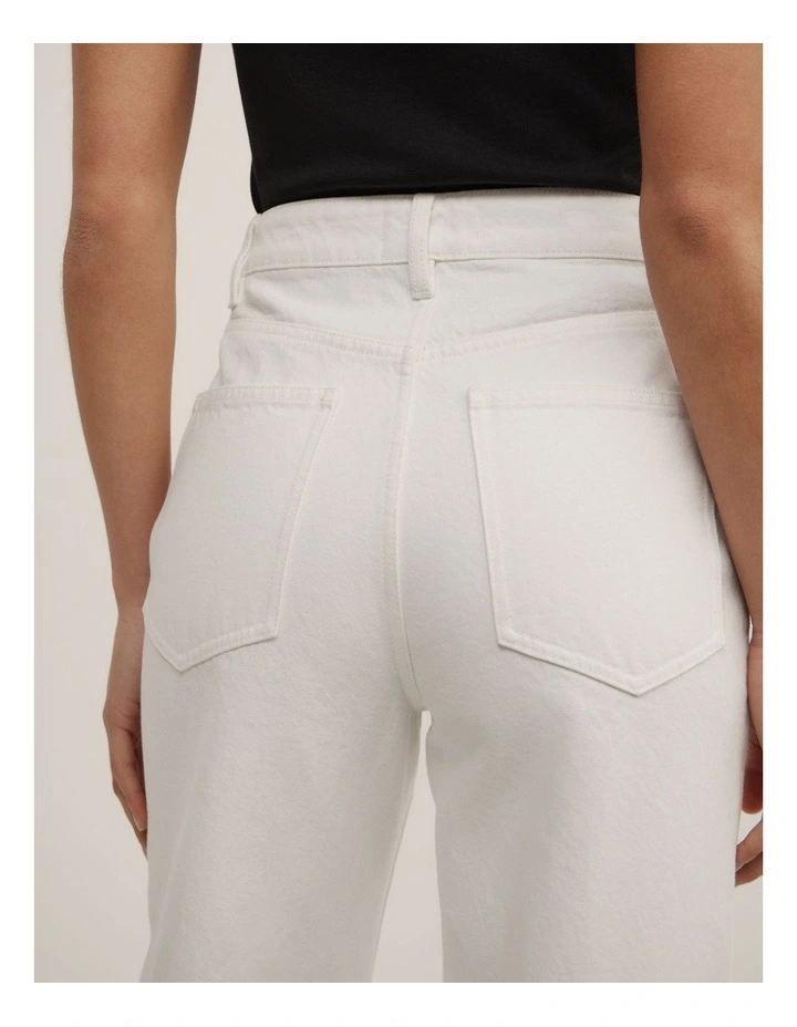 Mid Rise Straight Jeans in Parchment image 4