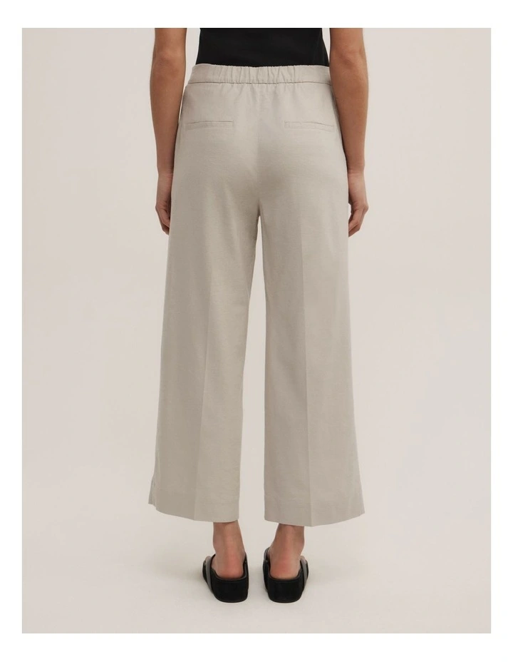 Linen Crop Pants in Ecru image 4