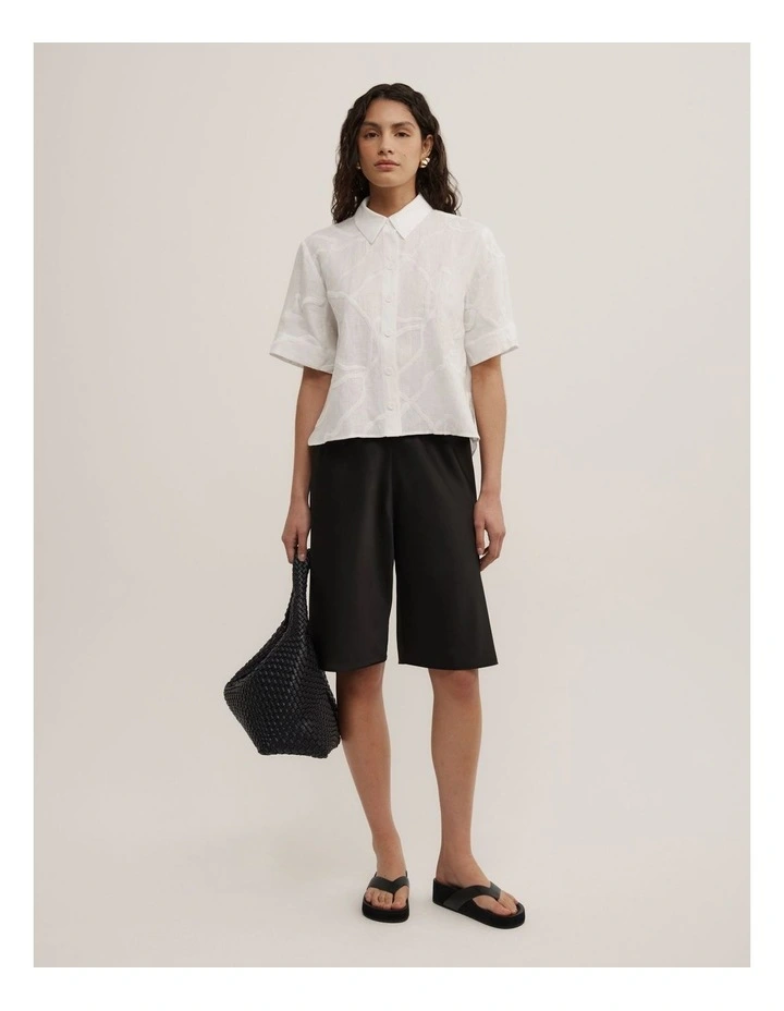 Relaxed Shirt in Fresh White image 2