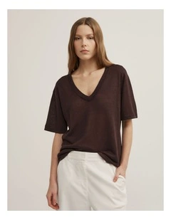 Linen V-neck Knit T-shirt in Espresso