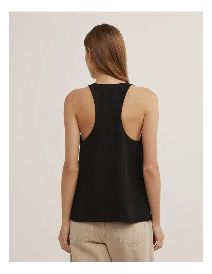 V-scoop Tank in Black image 5